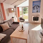4 Star In Friedrichkoog Casa de Férias