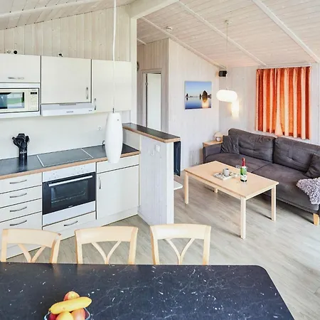 4 Star In Friedrichkoog *